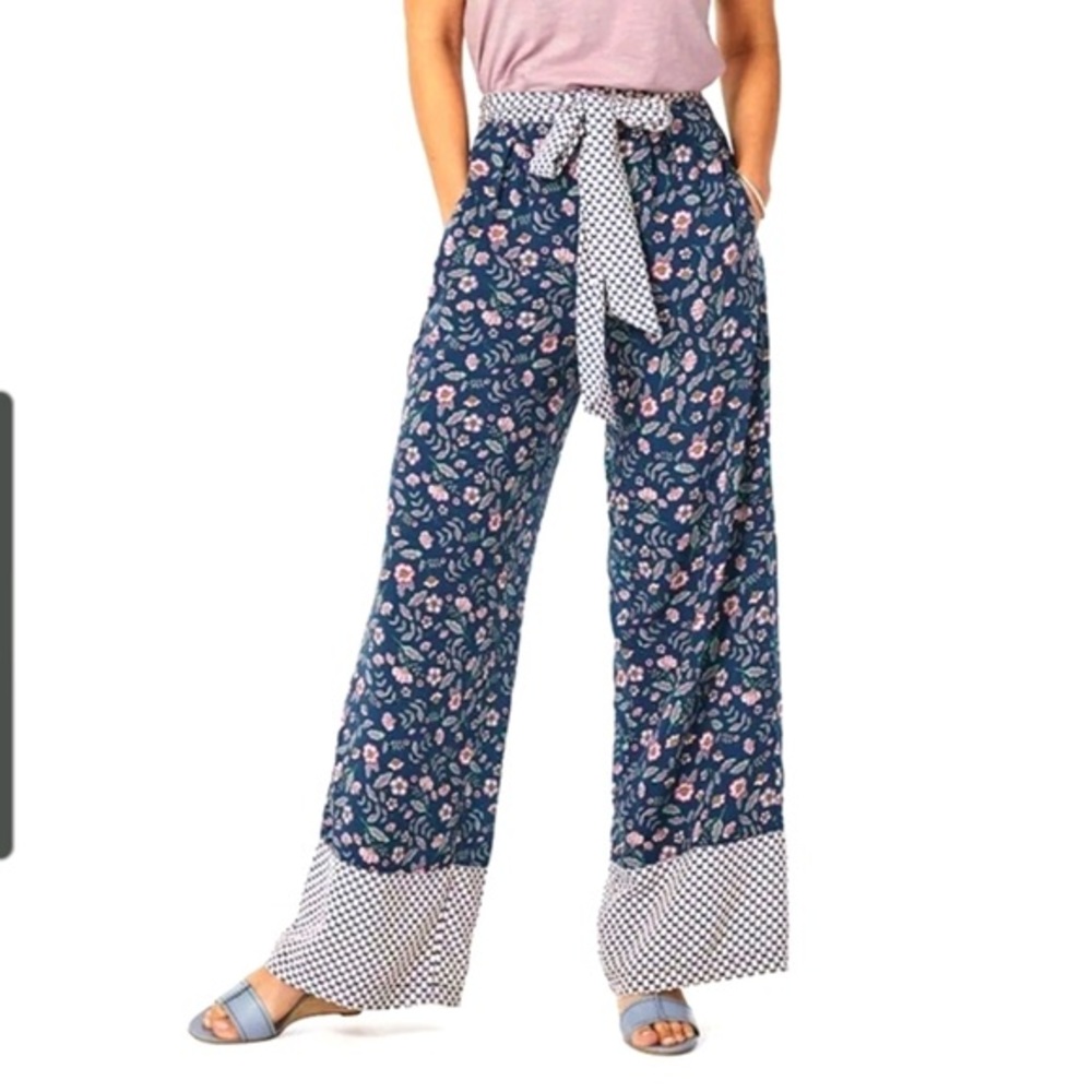 Matilda Jane A Day Off Flare Pant. Size XL